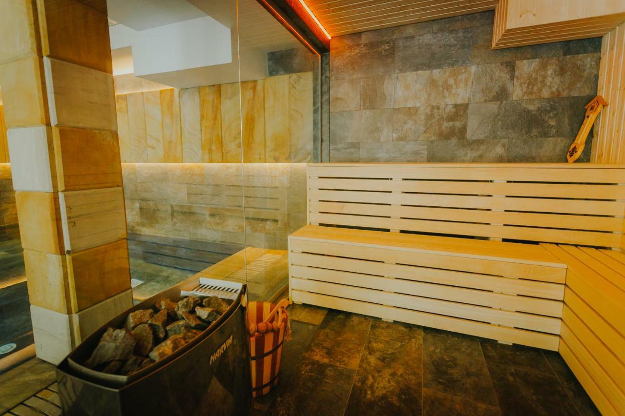 Lostrita - Pastravrie, Hotel & SPA Baia Mare Extérieur photo