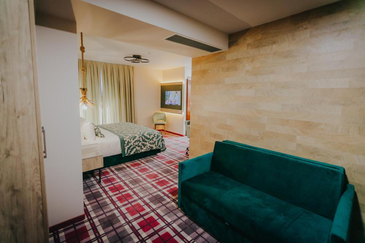 Lostrita - Pastravrie, Hotel & SPA Baia Mare Extérieur photo